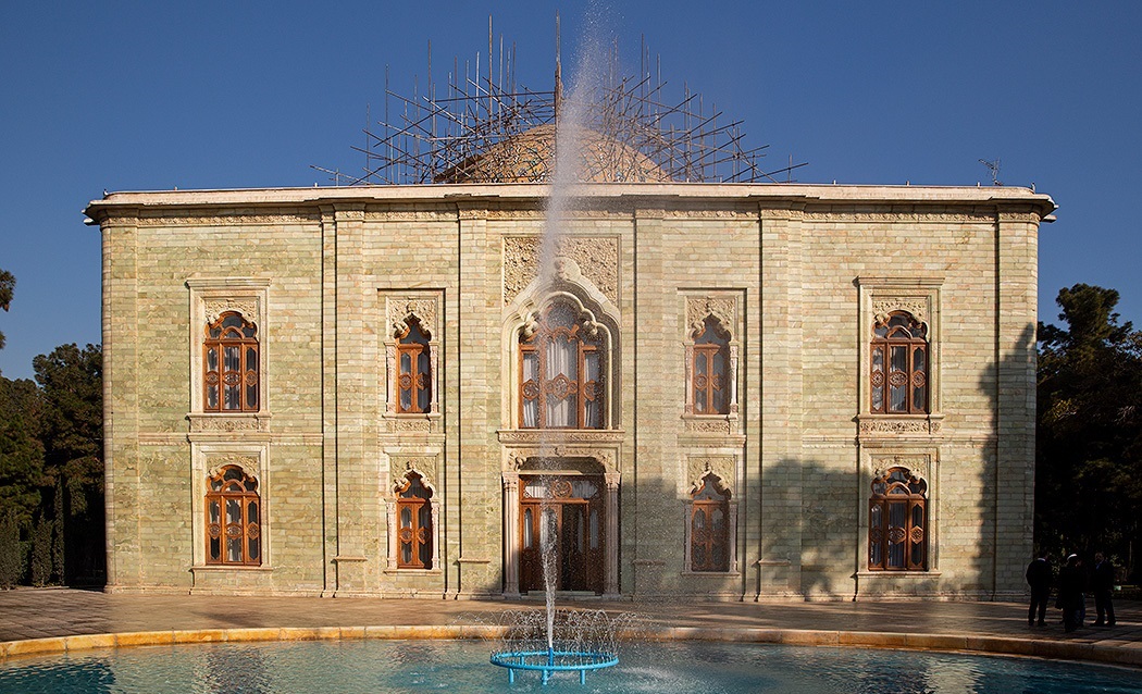بازدید از کاخ مرمر در تور تهرانگردی